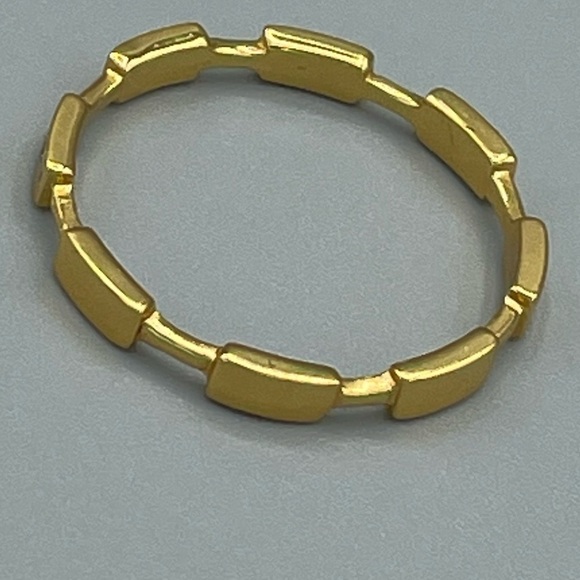 14k Gold Vermeil Ring Dainty Geometric Band - Picture 4 of 10